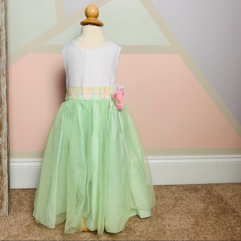 Girl dress